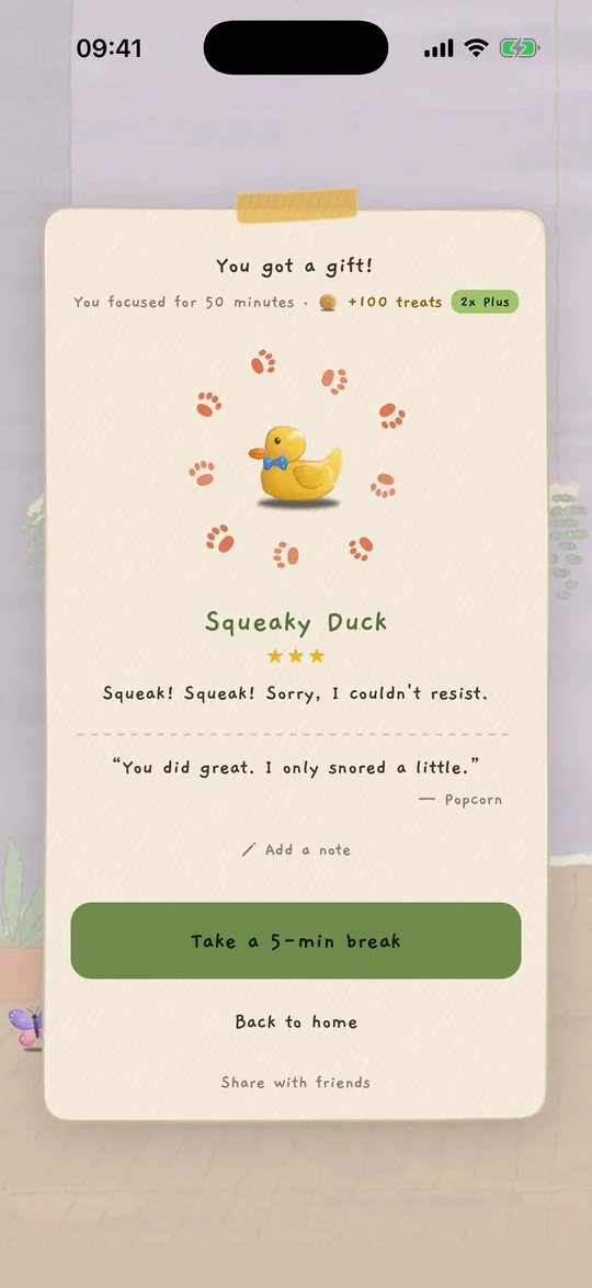 The gift screen: the puppy brought a squeaky duck after a 25-minute focus.
